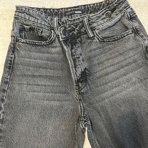 FashionNova Crossover Jean 🖤